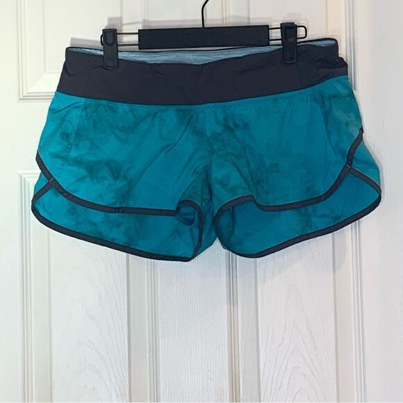 Lululemon Speed Short 2.5 Inseam Size 8 Teal Blue Tie Dye Low Rise Running - Picture 1 of 11